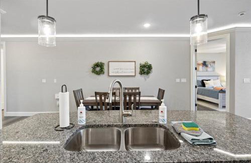 Topsider Condo w/ Updated Design & Amazing Main Channel Views - Foto 17