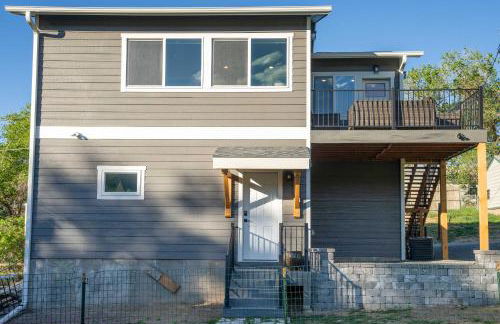 Golden Cottage Near Red Rocks and School of Mines! - Photo 24