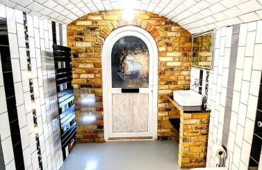 Ramsgate Seafront Apartment with Jacuzzi Bath & Pool Table - Foto 6