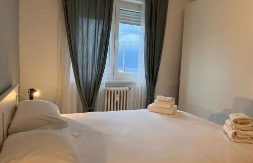 Kibilù - Elegant apartment Lake View - Balcony & Parking - Foto 4