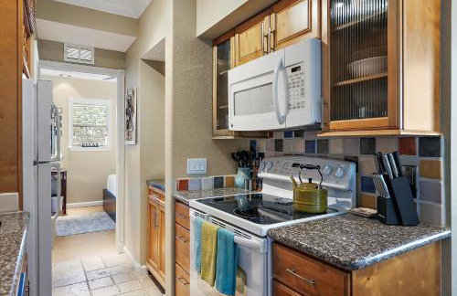 Walk to Everything Downtown EAT - SHOP - PLAY - Foto 11