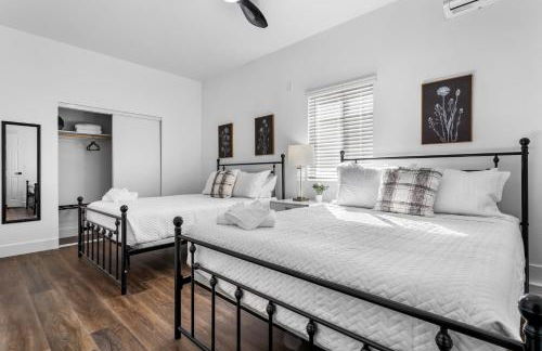 Cozy 5BR with Games and Pool for All - Foto 32