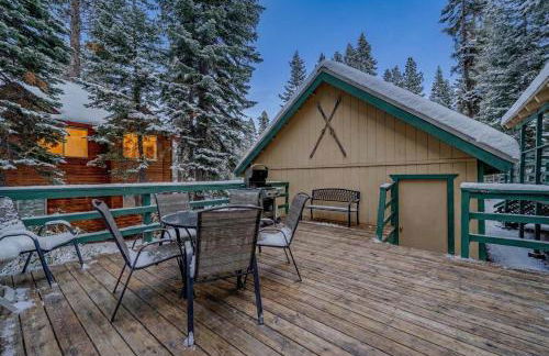 Near Northstar Wooded Retreat with Deck & Loft - Foto 5