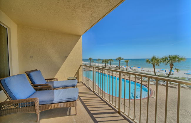 Astonishing Oceanfront Condo with Oversized Balcony to Enjoy Amazing Gulf View - Unit 0204 by RedAwning - Foto 36