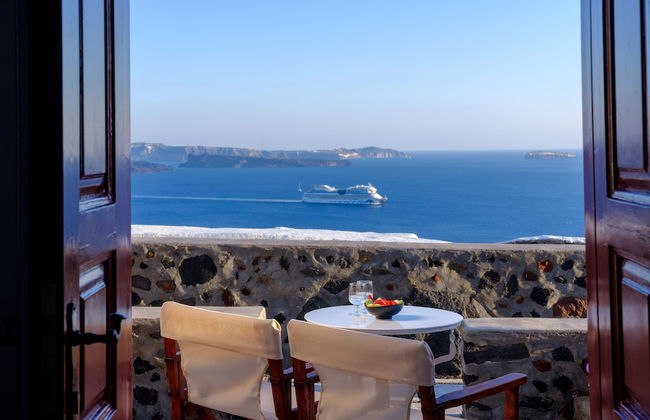 Nikos Villas Hotel in Oia Santorini - Photo 4