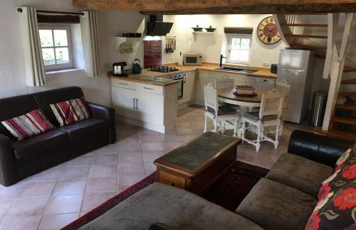 La Tuilerie Grange (Adults only gite) with two en-suite double bedrooms - Foto 9