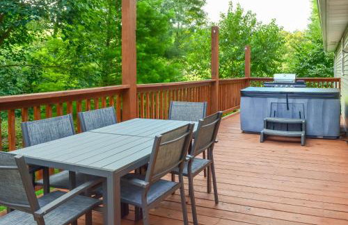 Campton Cottage with Hot Tub, Near Hiking and Climbing - Foto 2