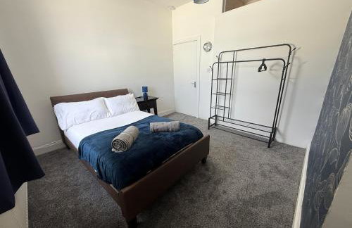 Coxon - 5 Bdrm 6 beds Perfect 4 contractor - Foto 20