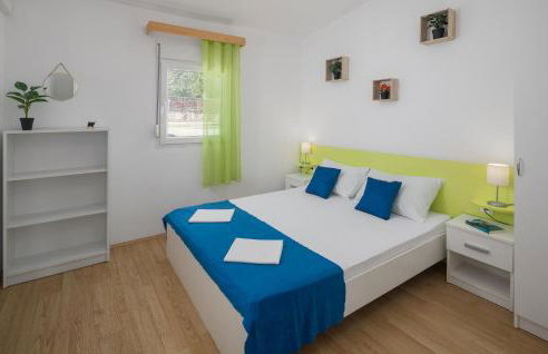 Awesome Home In Tinjan - Foto 4