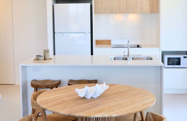 X Kirra Apartments - Photo 20