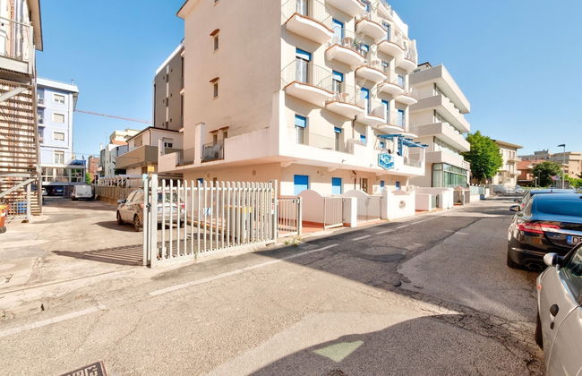 Modern Apartment in Rimini With Balcony - Foto 35