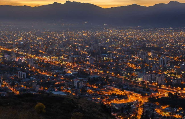 Tour nocturno por Cochabamba - Foto 1