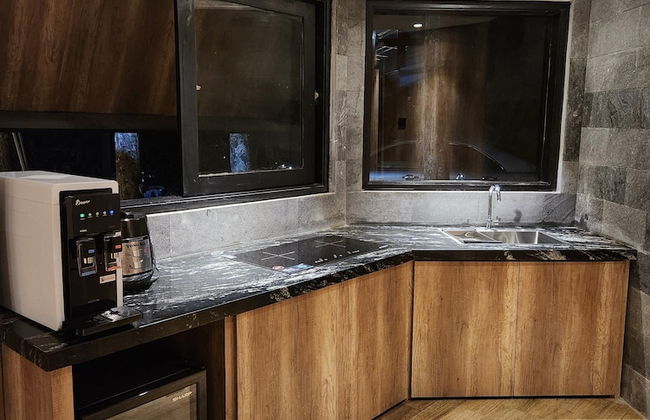 Villa 4-BR Klub Bunga No. 4 Batu Malang - Photo 12