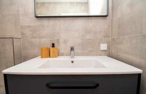 Villa Mina with a private pool in Pula - Photo 24