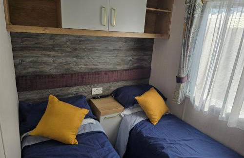 3 Bed-sleeps 8-free Parking-5 Min to Beach - Foto 18