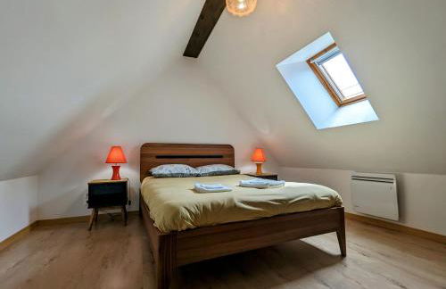 Maison de Bourg Rénovée avec Jardin et Salle de Jeux à Levroux - FR-1-591-204 - Foto 5