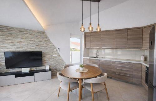 Apartment Korina, spacious family apartment near the beach - Foto 1