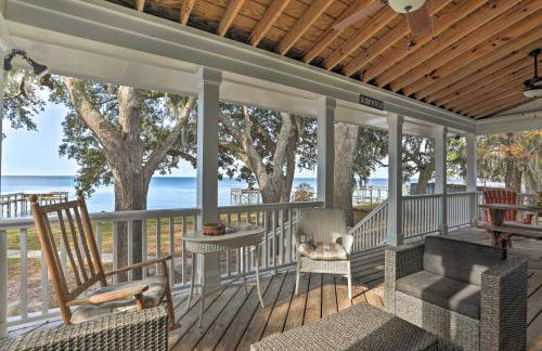 Lakefront Retreat with Game Room and Private Dock! - Foto 35