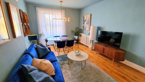 Gorgeous Hyde Park Home with Lift-Elevator Access & Nice View - Foto 2