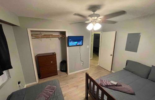 Fishing & Hunting Camp in Buras, 3 bedroom Fully furnished with Wi-Fi - Foto 13