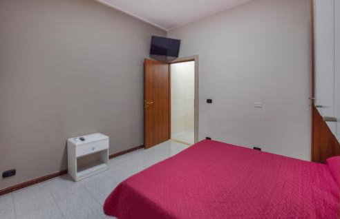 Beautiful Apartment In Palmi With Wifi - Foto 9