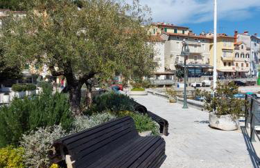 Modern and cosy apartment Ivana with a beautiful seaview - Photo 40