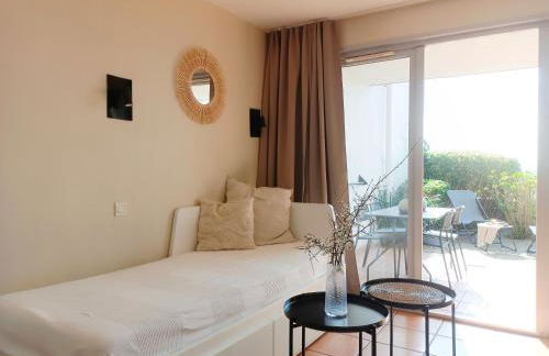 T1 Bis avec piscine vue golf et montagnes - Foto 12