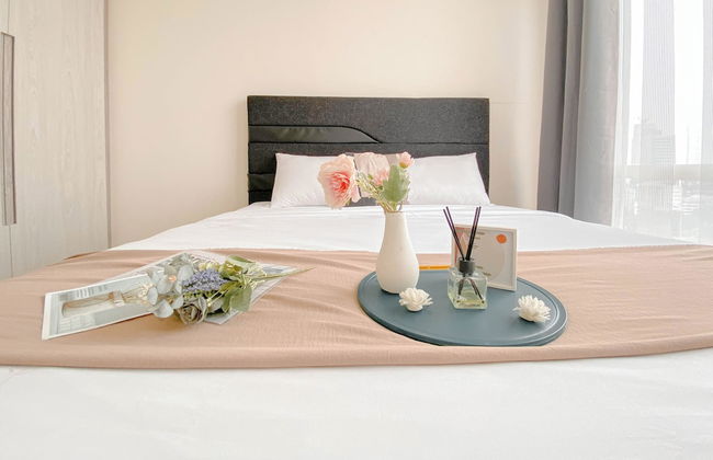 Elegant And Nice 2Br At Menteng Park Apartment - Photo 13