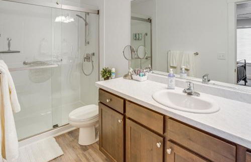 2 Mi to Zootah Providence Townhome with Fireplaces - Photo 12