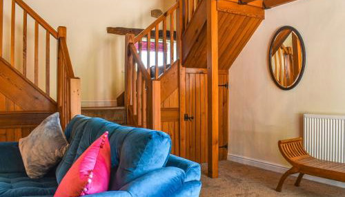 Ladycroft House - Photo 4