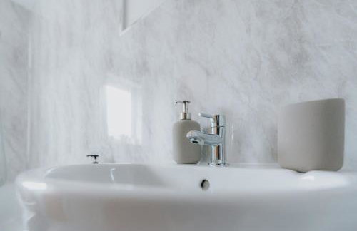 The Bay Hideaway - Lovely 2bd house - up to 6 people - Foto 40