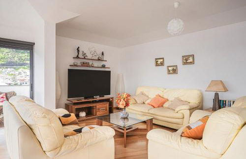 Beachfront Penthouse with Panoramic Ocean-View Terrace VIP Baia - Photo 4