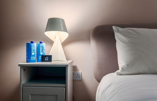 Bright and Stylish Kennington Gem - Photo 9