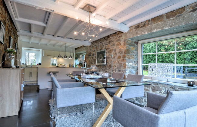 Stylish Stay With Pool, Jalhay - Foto 11