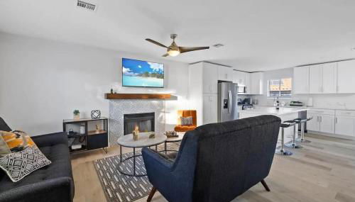 1 Story, 3 BR Home w Hot tub, Pool Grill, Firepit - Foto 4