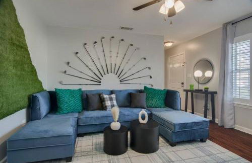 5min drive to AN Golf Club l Pet-Friendly l Big Backyard, BBQ & Fun Activities - Foto 2