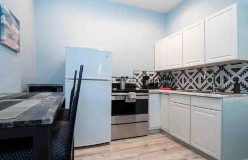 Jungle House Luxury Homes - Columbus Downtown Short North - Near Convention Center & Nationwide Arena - Free Parking - Pet Friendly - Over 5,800 Five Stars - Foto 15