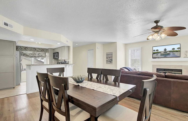 401 Yacht by Avantstay Marina View, Pool, Porch - Foto 9