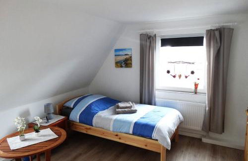 Haus Holo für Monteure - 4 Einzelzimmer - 5 Betten -2 Bäder - Küche - Foto 1