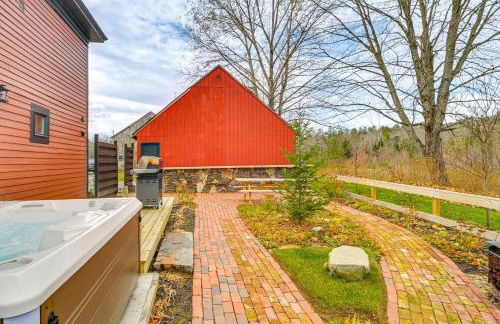 10 Mi to Skiing Historic Farmhouse in Maine! - Foto 24