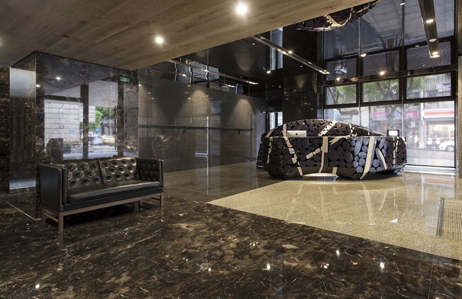 Gloria Residence - Photo 2