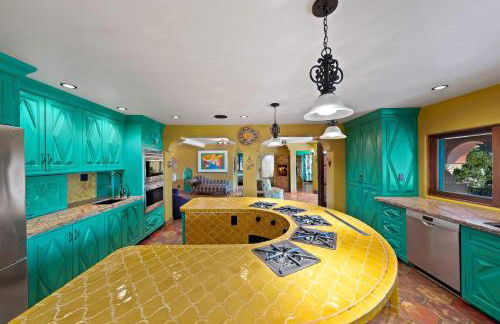 Skyline and Bay Views Spanish Villa Pool and Hot Tub - Foto 41