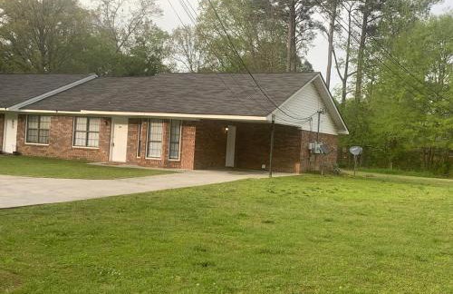 2 Bed 2 Bath Lovely Home West Rome - Photo 1