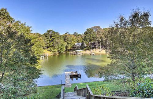Waterfront Lake Martin Home with Private Dock and View - Foto 35