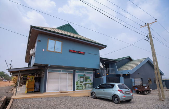 Cute & Comfy Condo Close to Highway - Foto 17