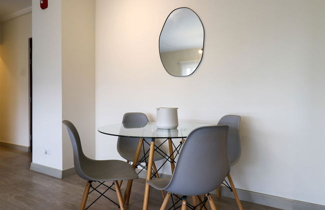 w Admirable 2BR w Modern Balcony in Miraflores - Photo 8