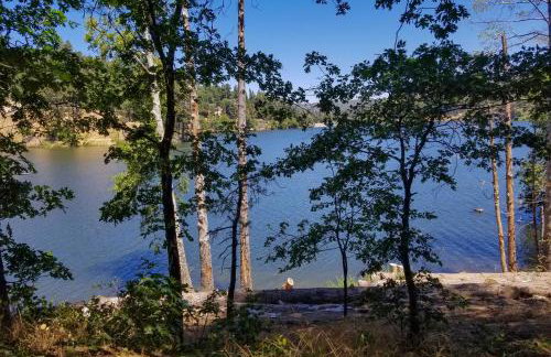 The Atomic Squirrel Lodge Lake Gregory Getaway! - Foto 37