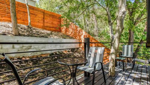 Tiny House-Sleeps 4-Kitchen-Washer/Dryer-Patio - Foto 5