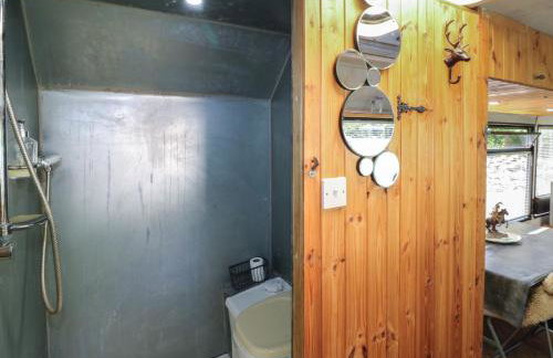 The White Cloud Bus - Foto 13