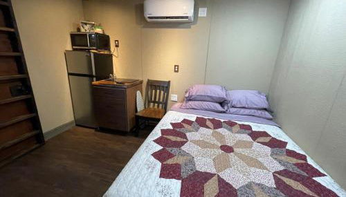 Tiny Tiny Bunkhouse - Photo 5